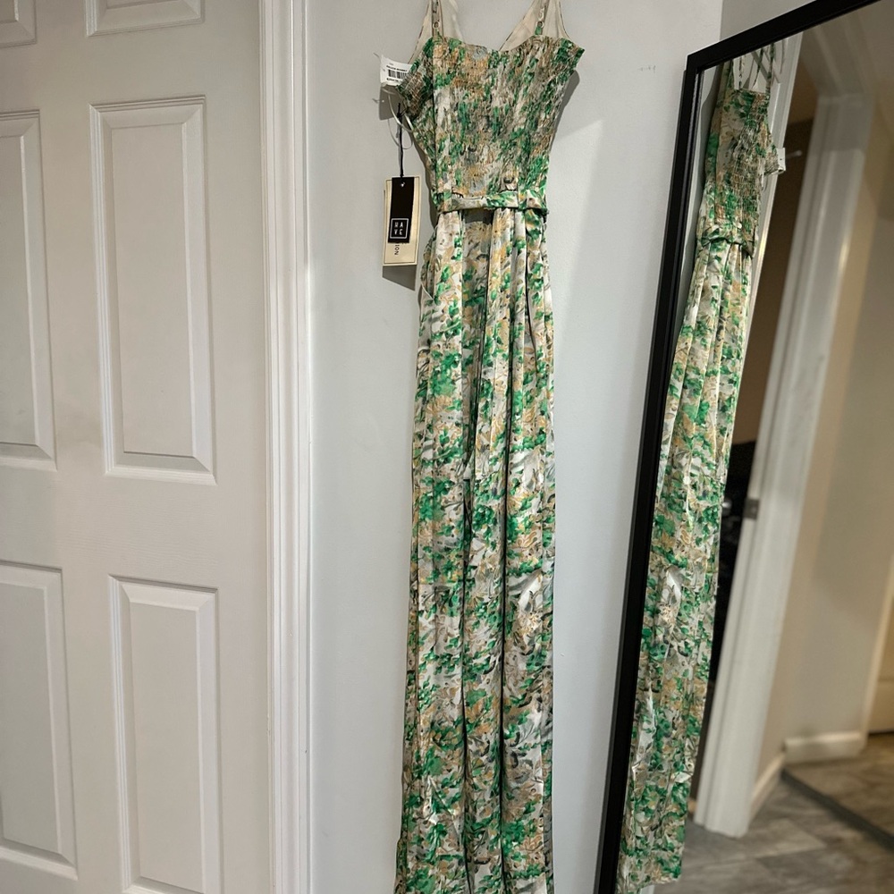 NWT” Gorgeous “ Floral Jumpsuit - Picture 10 of 13